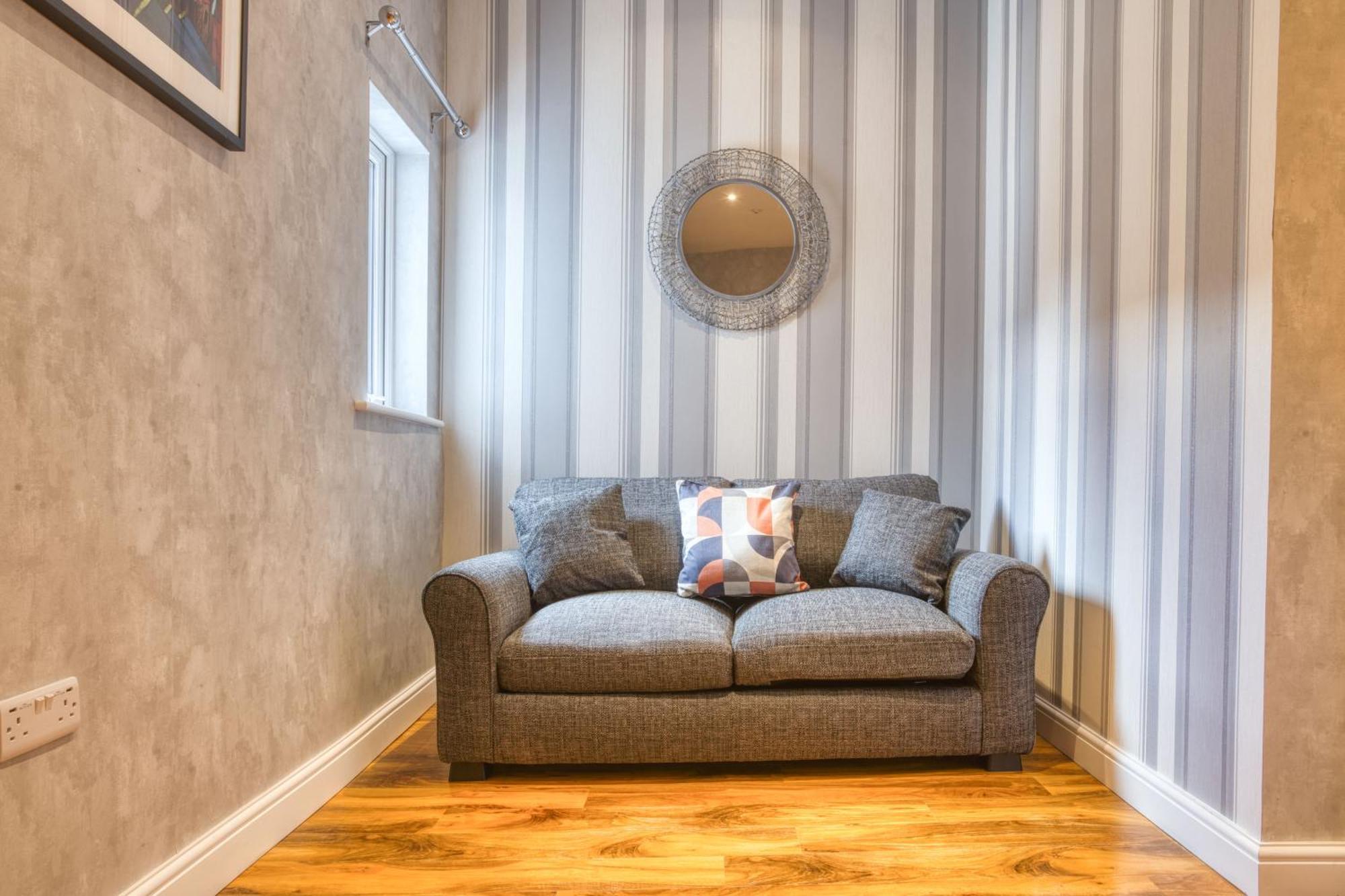 Suite 3 - 1 Bed Apartment King Size Bed Lincoln Buitenkant foto